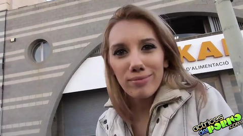 Fucking the Portuguese Girl with an Amazing Ass in the Taxi