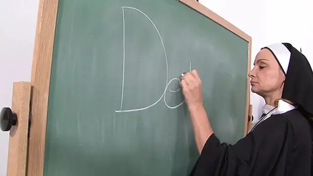 Rebecca Bardot fucks lesbian student Brandi Blunt