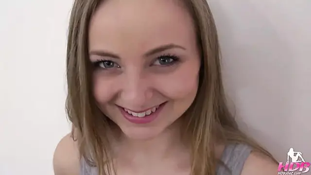 140 - 01 Babe Fucks for Creampie