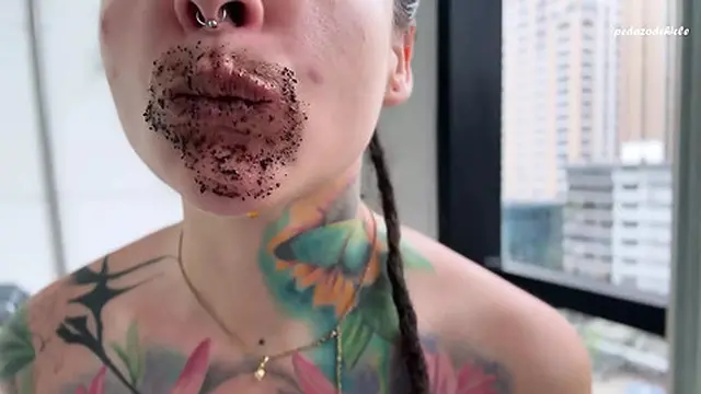 Join Me to Exfoliate My Lips with Honey and Coffee