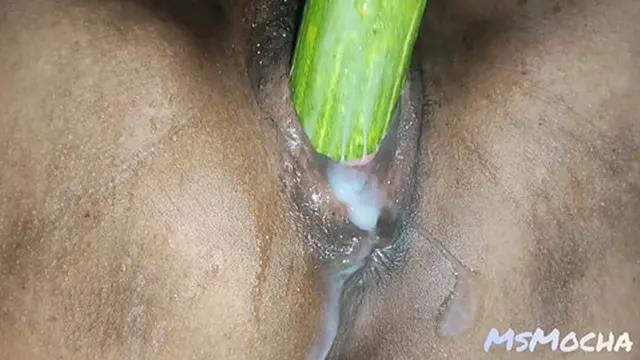 Horny Pinay Wife Firstime Masturbating Using Cucumber then She Squirts Alot