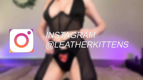 Escor in Stockings Wants a Load of Cum for Dinner