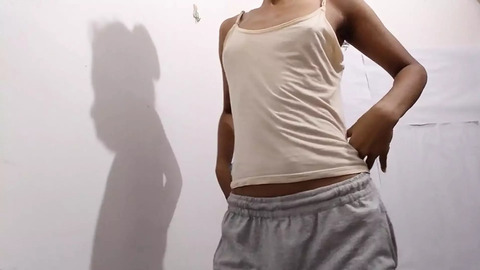Indian Girl Squarting Mastrubation!