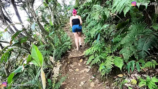 Sex on the deserted beach!! Amateur Brazilian teen sucked dick and taken cum in the face - amateur sex video