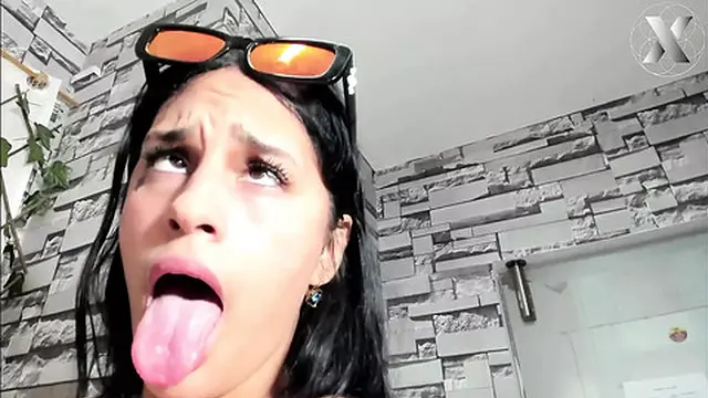 Hot Sluts Do an Incredible Intense Fingering Show