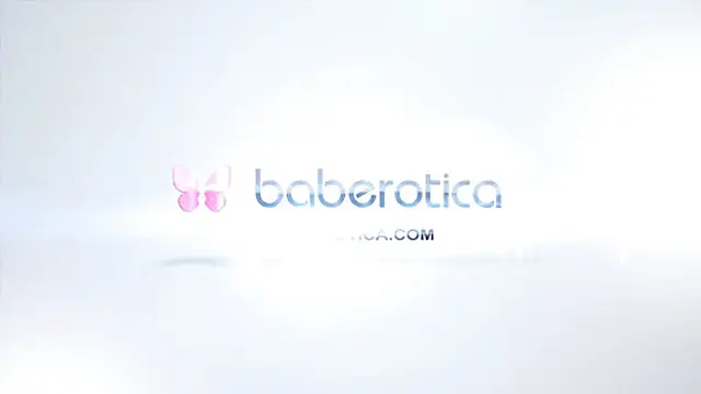 Lexi Belle Fucks Her Pussy with Such Skilled Fingers