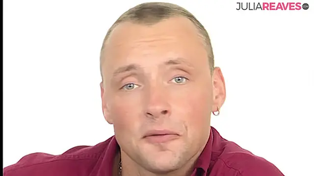 Hot Slut Gets It on with 3 Dildos