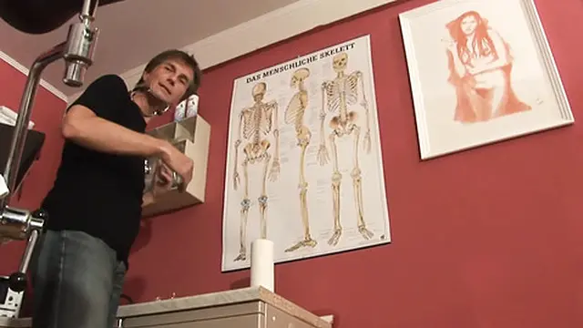 Teen (18 Years) Fucked by Doctor in Practice