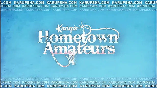 Chloe Scott sexting and pussy play