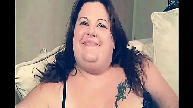 Fat Mature Enjoys Being Fucked with Strapon