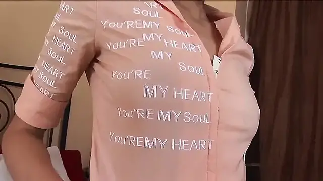 Massage the redheaded girl with a strap on