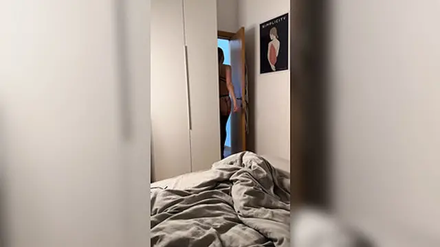 Sexy Co-ed Craves Cock🌭 in Her Cozy College Condo