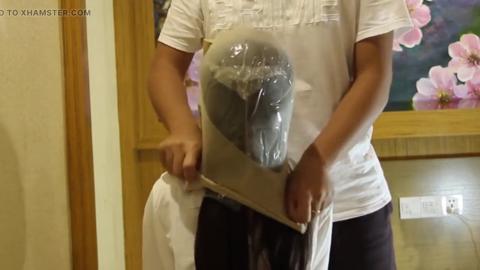 Her sloppy blowjobs suffocate his cock🌭 in a messy plastic wrap stranglehold