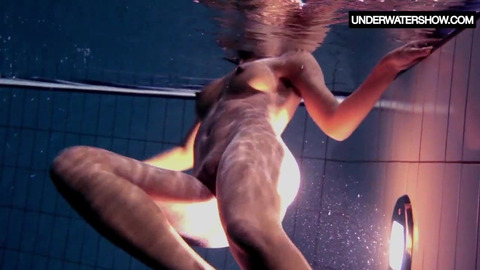 Slutty Zlata strips naked underwater, her juicy jugs splayed for all to suck😜
