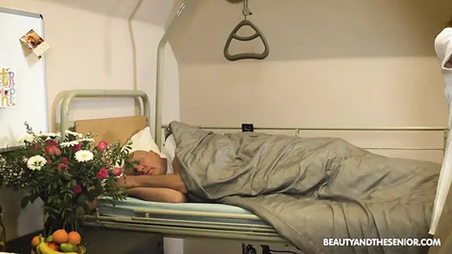 Sarah Bell - Hugo by Grandd