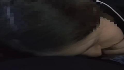 Blond babe 21 goes down on silver daddy, 40